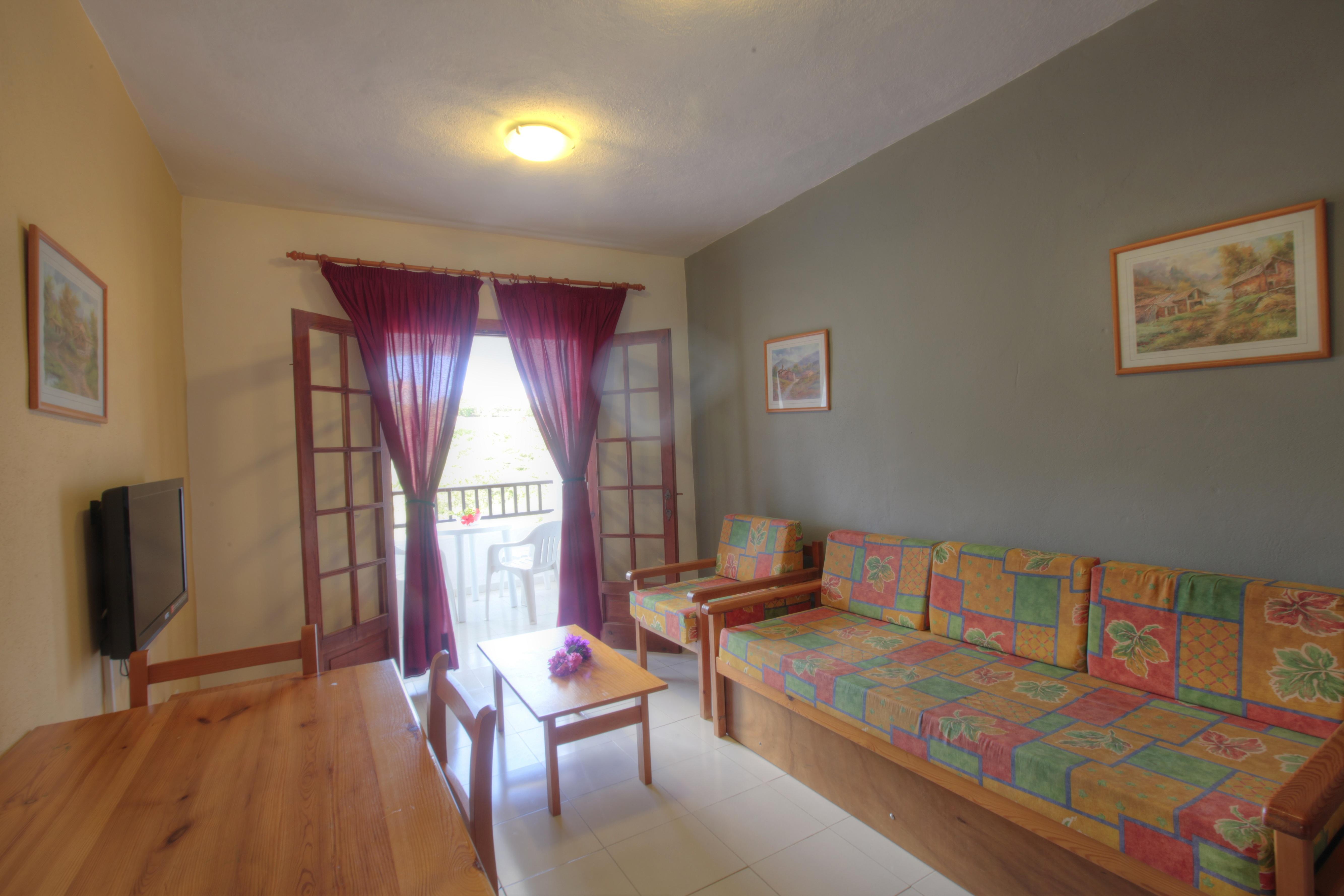 Carema Club Resort Playas De Fornells Exterior foto