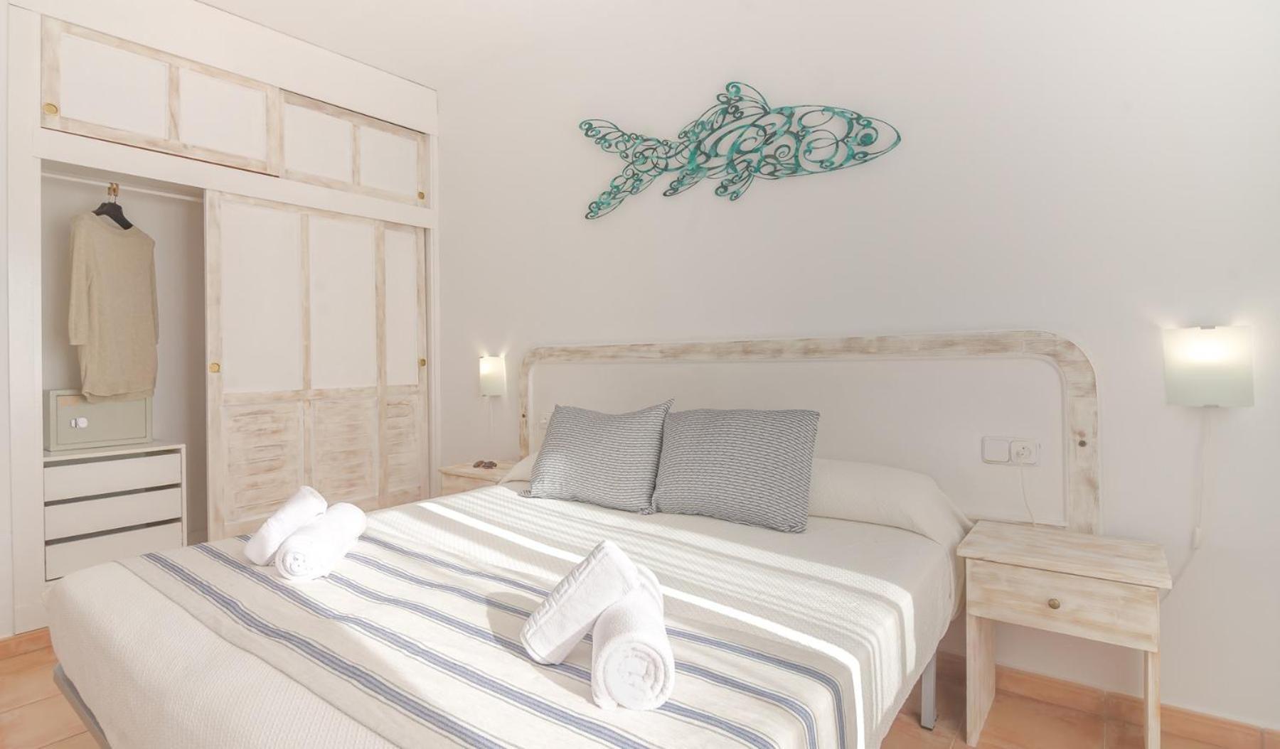 Carema Club Resort Playas De Fornells Exterior foto